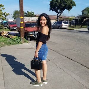 Meet your Posher, Vivian